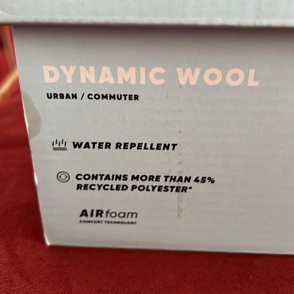 NWT FLX Dynamic Wool Exhilarate Sneaker (size 8) - Picture 8 of 8